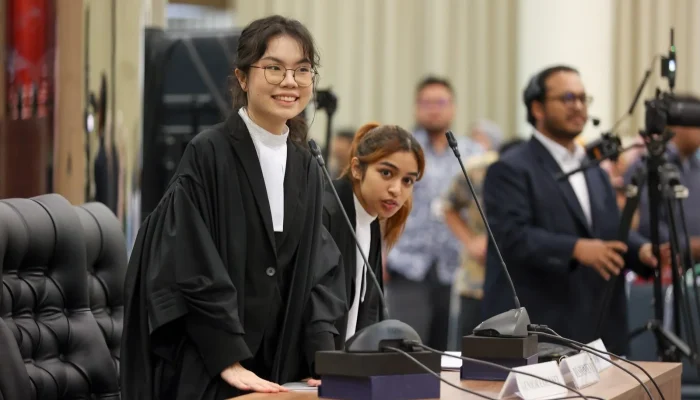 Lee Wai Ying delivering oral submissions for ATC at the National IP Law Moot Competition